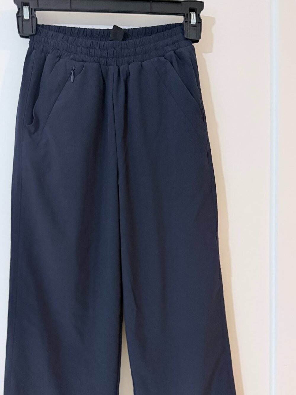 Athleta Girl Blue Jogger Crop Pants Size 7 Lightweight Athletic Pants